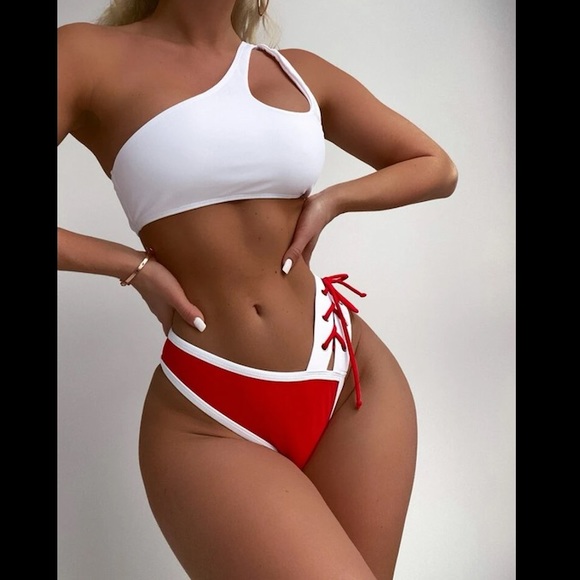 Color Block Asymmetrical One Shoulder Bikini Swimsuit💫❤️ - Picture 4 of 8